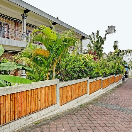Oyo 90458 Pucuk Bali Guest House Canggu Εξωτερικό φωτογραφία